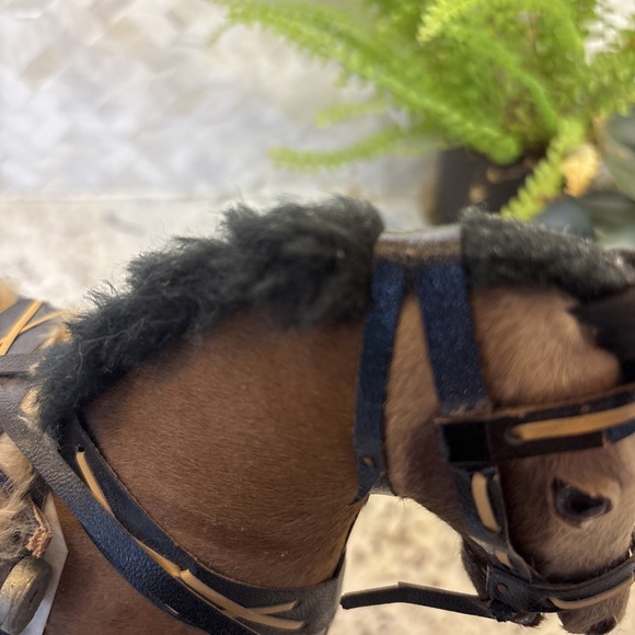 Vintage Model Horse Realistic Figure Real Hair Glass Eyes Saddle 10"‎ Tall - Picture 11 of 16